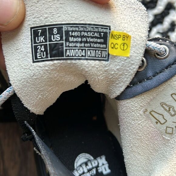 DR MARTENS Boots Iridescent Rainbow Multicolored size 8 1460 pascal t in EUC - Picture 7 of 8